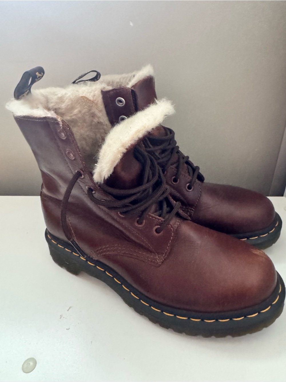 Dr martens 1460 Serena boots in butterscotch leather with cream faux fur lining - Picture 4 of 8